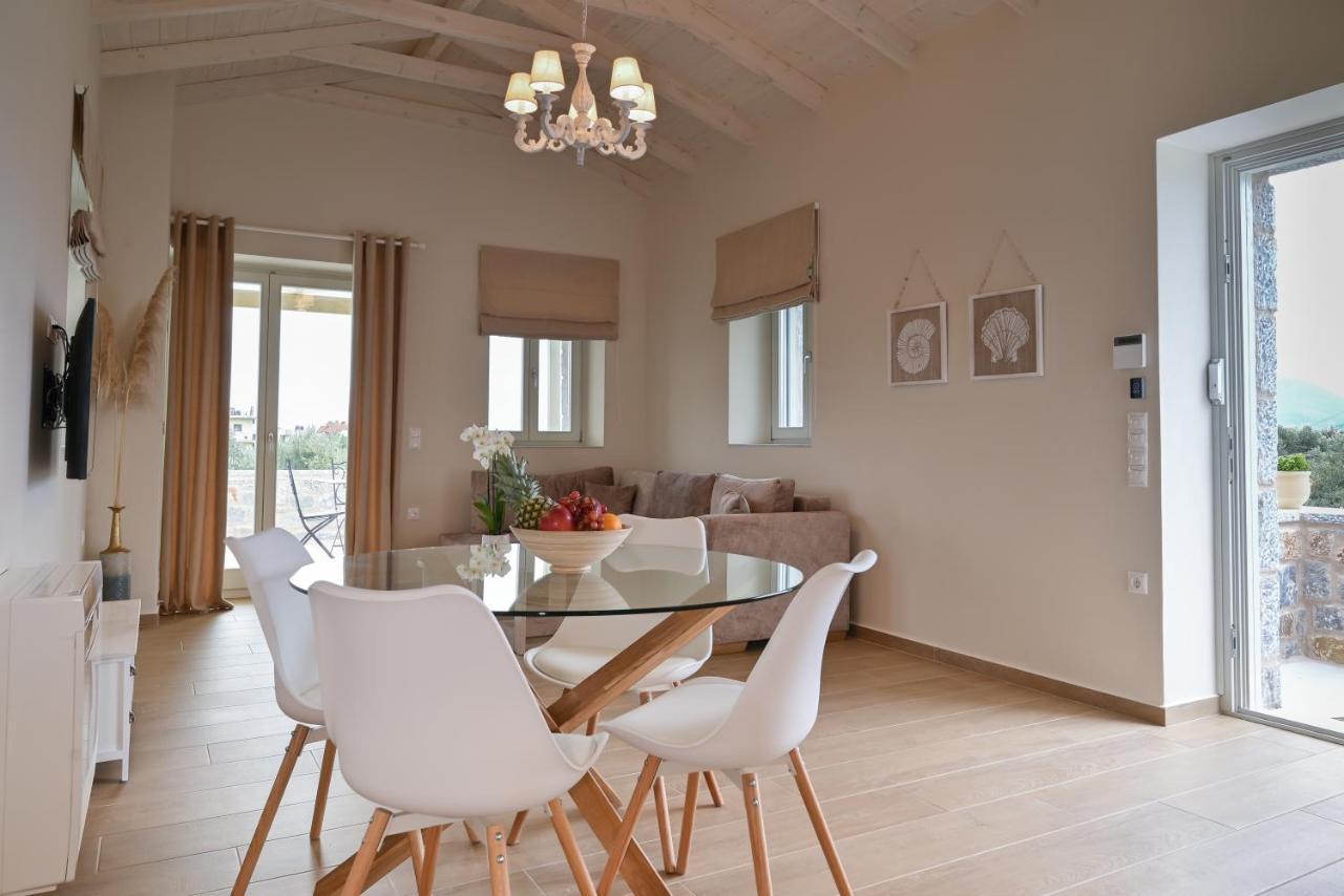 Efmar Exclusive Residences Gythio Room photo